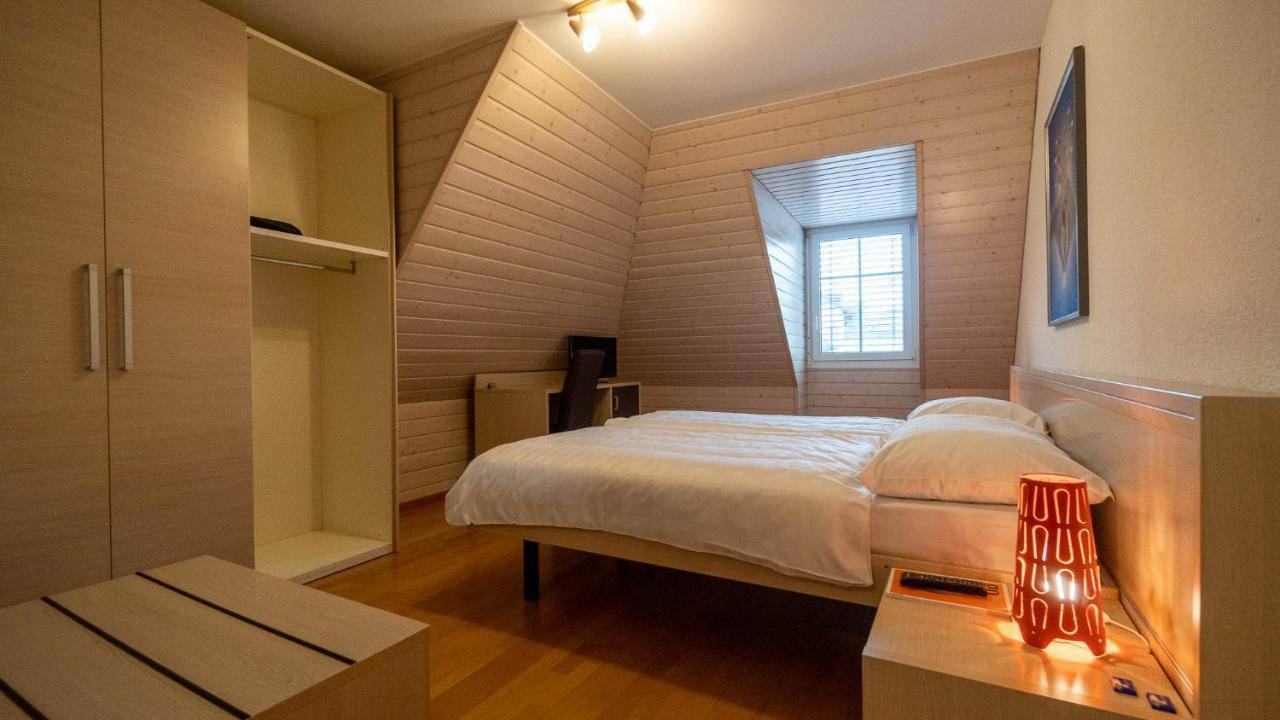 Hôtel du Cheval Blanc - City center Bulle Extérieur photo