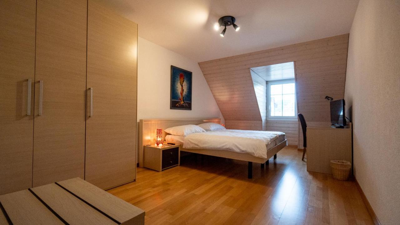 Hôtel du Cheval Blanc - City center Bulle Extérieur photo